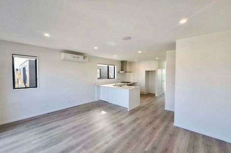 Photo of property in 16 Te Napi Drive, Takanini, 2112