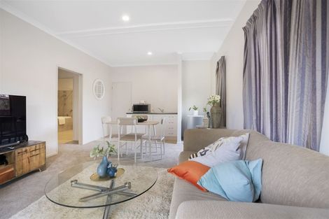 Photo of property in 24a Alexander Street, Cockle Bay, Auckland, 2014