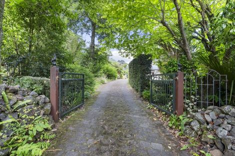 Photo of property in 200 Huia Road, Titirangi, Auckland, 0604