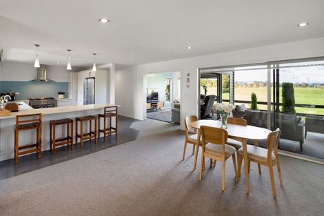 Photo of property in 34 Madison Street, Cambridge, 3434