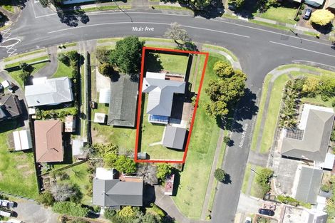 Photo of property in 80 Muir Avenue, Mangere Bridge, Auckland, 2022