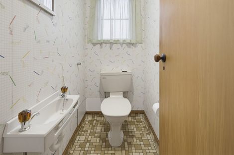 Photo of property in 6 Dominica Crescent, Grenada Village, Wellington, 6037