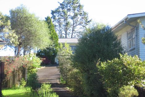 Photo of property in 11 Mariana Place, Glen Eden, Auckland, 0602