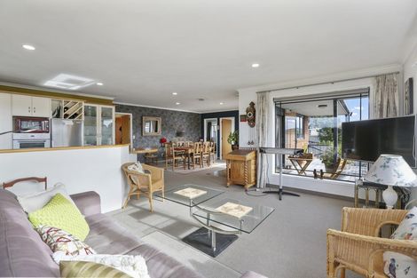 Photo of property in 2/75 Hine Street, New Plymouth, 4310