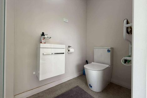 Photo of property in 353 Waiwhetu Road, Fairfield, Lower Hutt, 5011