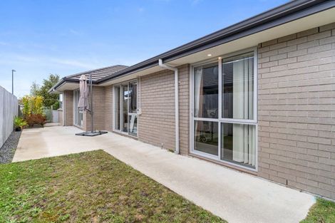 Photo of property in 39 Leet Crescent, Papamoa Beach, Papamoa, 3118