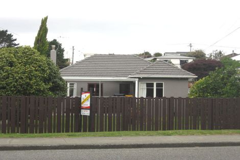 Photo of property in 70 Matatua Road, Raumati Beach, Paraparaumu, 5032