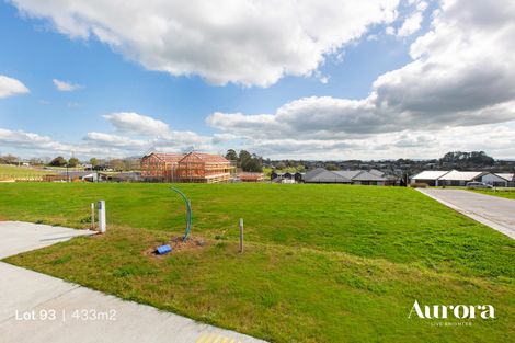 Photo of property in 30 Taahunui Rise, Peacocke, Hamilton, 3206