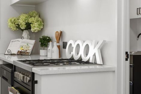 Photo of property in 12 Taylor Street, Ohauiti, Tauranga, 3112