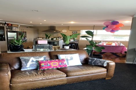 Photo of property in 30 Queen Street, Papakura, 2110