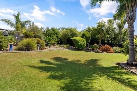 Photo of property in 30 Saint Heliers Place, Papamoa Beach, Papamoa, 3118