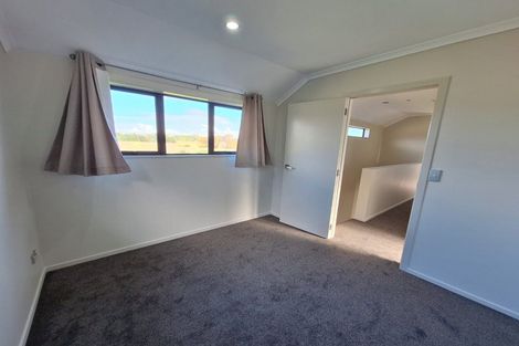 Photo of property in 28a Wallson Crescent, Wiri, Auckland, 2104