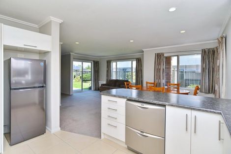 Photo of property in 15 Sycamore Close, Rangiora, 7400