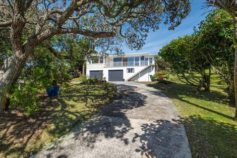 Photo of property in 13 Windsor Place, Windsor Park, Auckland, 0630
