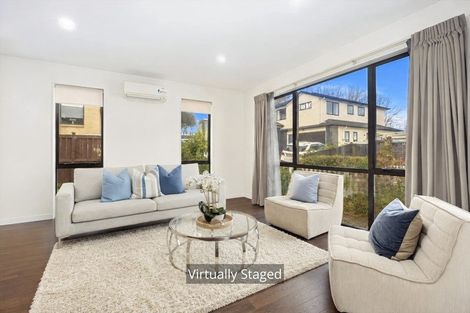Photo of property in 19a Northcross Drive, Oteha, Auckland, 0632