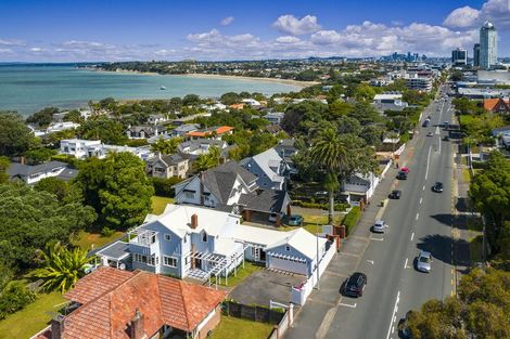 Photo of property in 209 Hurstmere Road, Takapuna, Auckland, 0622