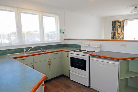 Photo of property in 17 Glendale Crescent, Holmes Hill, Oamaru, 9401