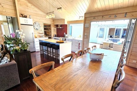 Photo of property in 132 Harbour Drive, Matarangi, Whitianga, 3592