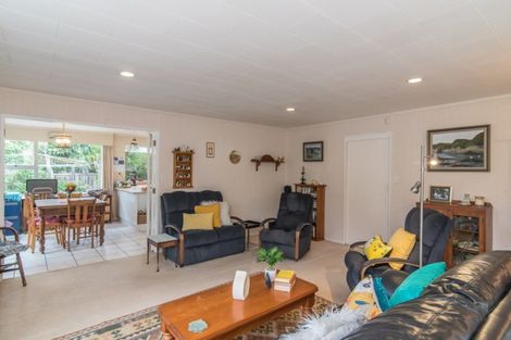 Photo of property in 10 Kingswood Grove, Raumati Beach, Paraparaumu, 5032