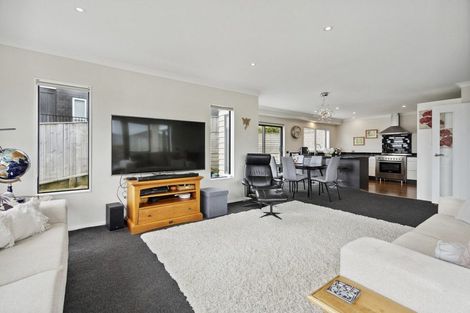 Photo of property in 81 Endeavour Drive, Whitby, Porirua, 5024