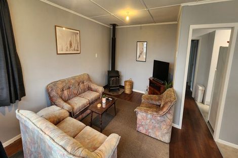 Photo of property in 17 Cumming Street, Okato, 4335