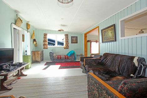 Photo of property in 9b Cross Street, Raglan, 3225