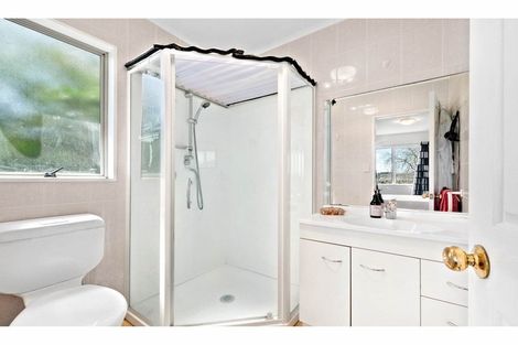 Photo of property in 11a Dawn Place, Waiuku, 2123