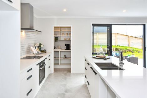 Photo of property in 4 Trevor Mcmiken Drive, Patumahoe, 2679