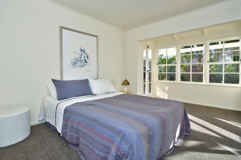 Photo of property in 2/15 Matuhi Rise, Henderson, Auckland, 0612