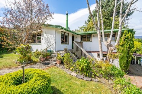 Photo of property in 3 Whangakoko Grove, Birchville, Upper Hutt, 5018