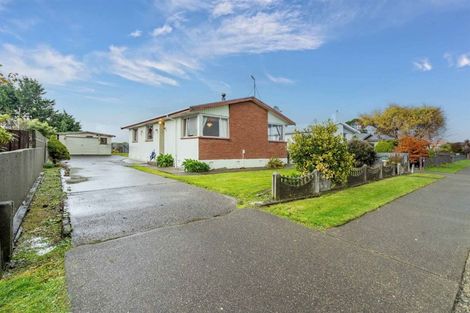 Photo of property in 17 Nevis Crescent, Grasmere, Invercargill, 9810