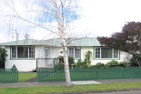 Photo of property in 3 Parkland Crescent, Terrace End, Palmerston North, 4410