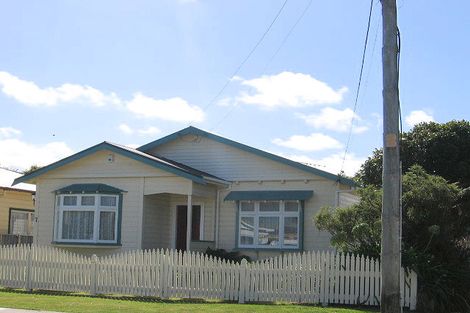 Photo of property in 7 North Street, Petone, Lower Hutt, 5012