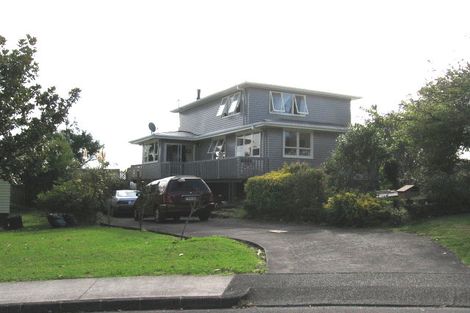Photo of property in 18 Thomas Avenue, Te Atatu Peninsula, Auckland, 0610