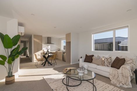 Photo of property in 37 Monaro Place, Papamoa, 3118