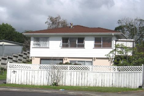 Photo of property in 26 Styca Place, Sunnyvale, Auckland, 0612