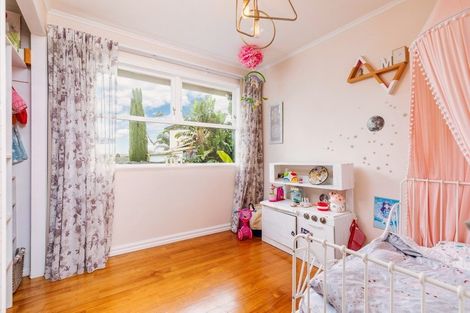 Photo of property in 1/28 Kea Place, Mangere Bridge, Auckland, 2022