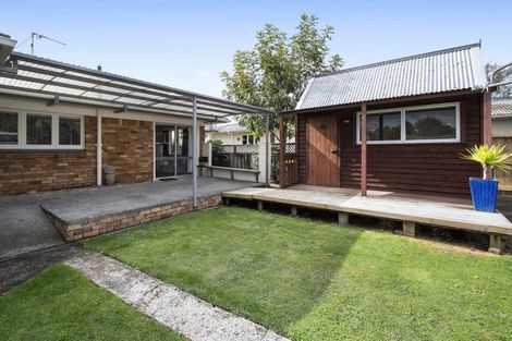 Photo of property in 2 Edinburgh Road, Hillcrest, Hamilton, 3216