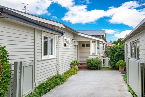 Photo of property in 903 Albert Street, Parkvale, Hastings, 4122