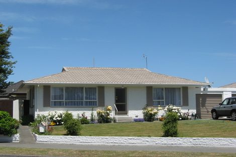 Photo of property in 1/29 Delaware Crescent, Russley, Christchurch, 8042