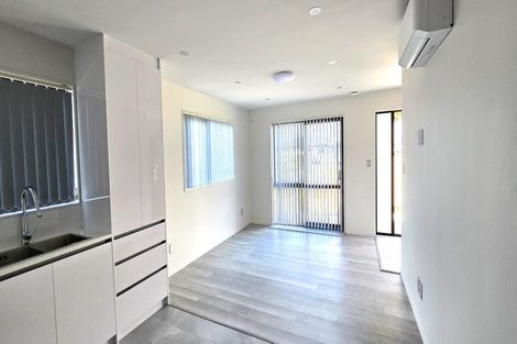 Photo of property in 8a Nield Road, Manurewa, Auckland, 2102