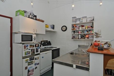 Photo of property in Aulsebrooks Apartments, 1/178 Wakefield Street, Te Aro, Wellington, 6011