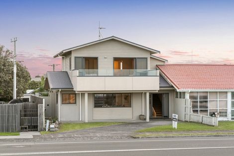 Photo of property in 208a Marine Parade, Mount Maunganui, 3116