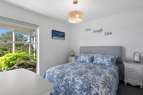 Photo of property in 14 Cliff Road, Tasman, Upper Moutere, 7173