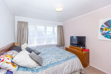 Photo of property in 15 Maire Street, Gonville, Whanganui, 4501