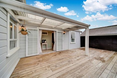 Photo of property in 53 Disraeli Street, Hawera, 4610