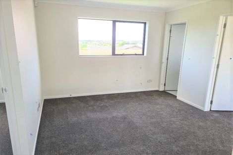 Photo of property in 12b Borrowdace Avenue, Botany Downs, Auckland, 2010