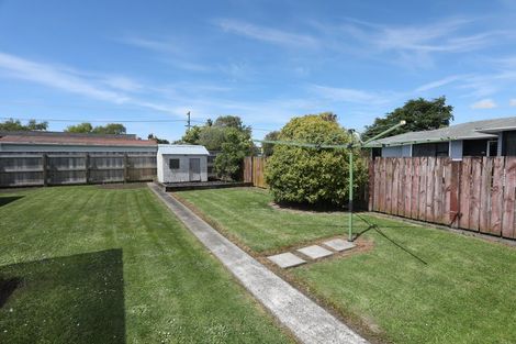 Photo of property in 3 Edward Street, Bulls, 4818