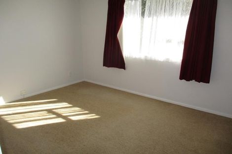 Photo of property in 4 Buckley Grove, Paraparaumu, 5032