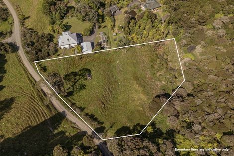 Photo of property in 23 Ara Mata, Cooks Beach, Whitianga, 3591